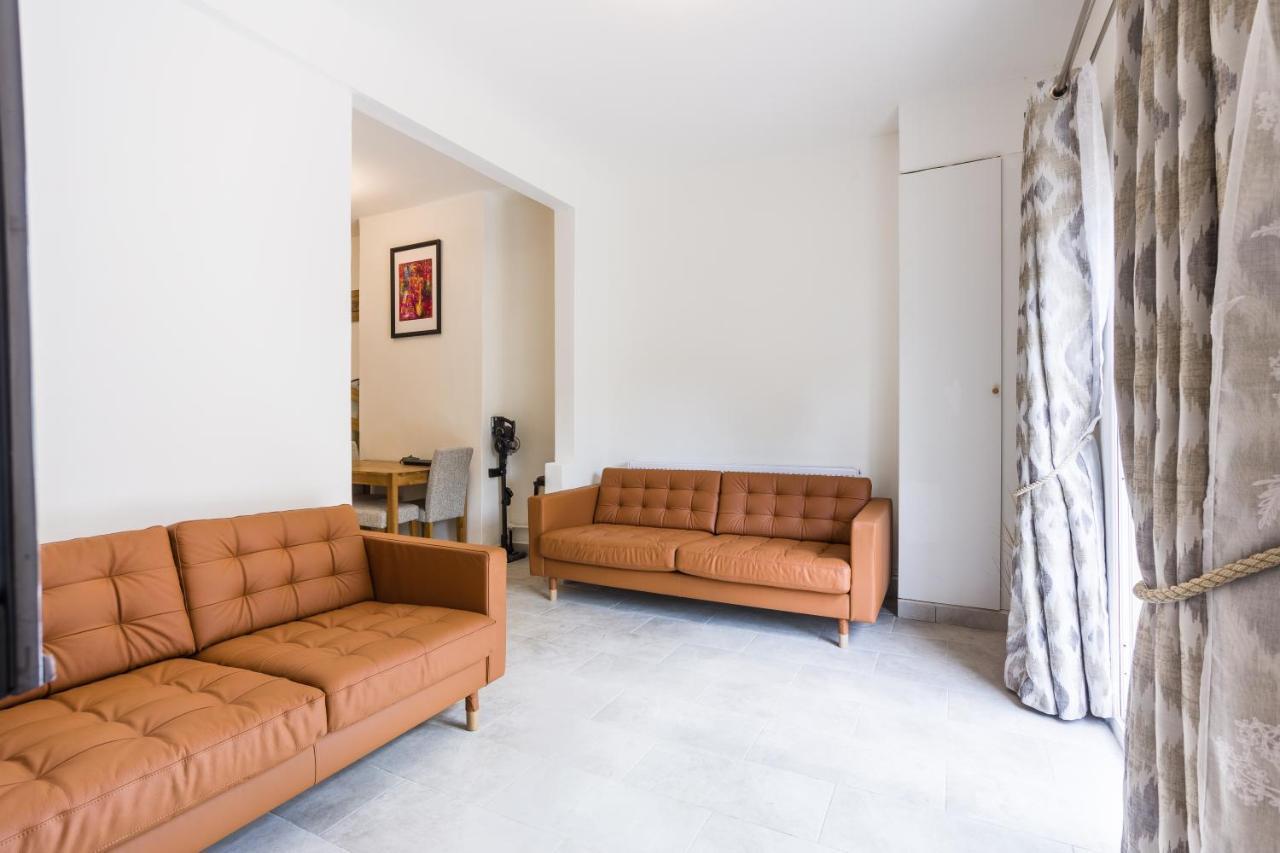 4 Bedroom House With Garden, Parking & 3 Mins Walking Distance From Train Station 伦敦 外观 照片